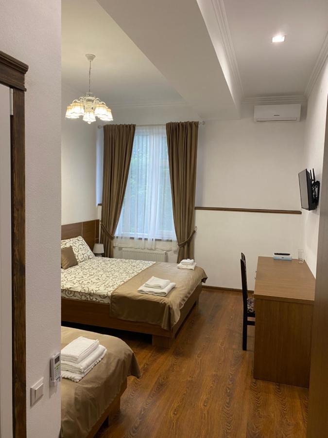 Grand Hotel Mohyliv-Podilskyi ภายนอก รูปภาพ