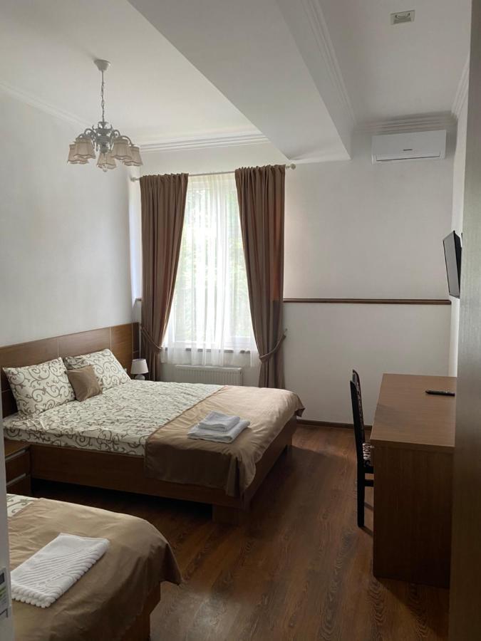Grand Hotel Mohyliv-Podilskyi ภายนอก รูปภาพ