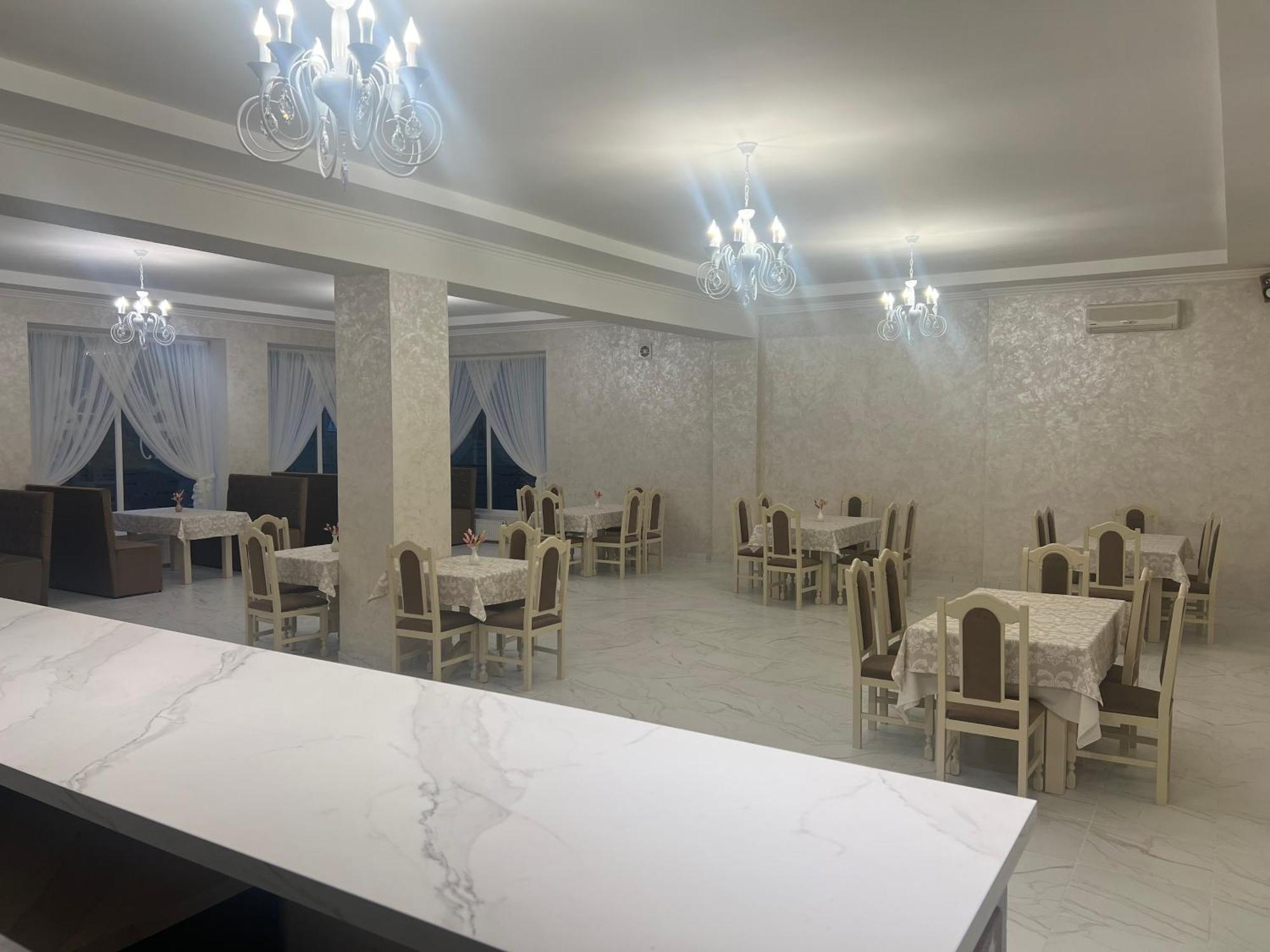 Grand Hotel Mohyliv-Podilskyi ภายนอก รูปภาพ